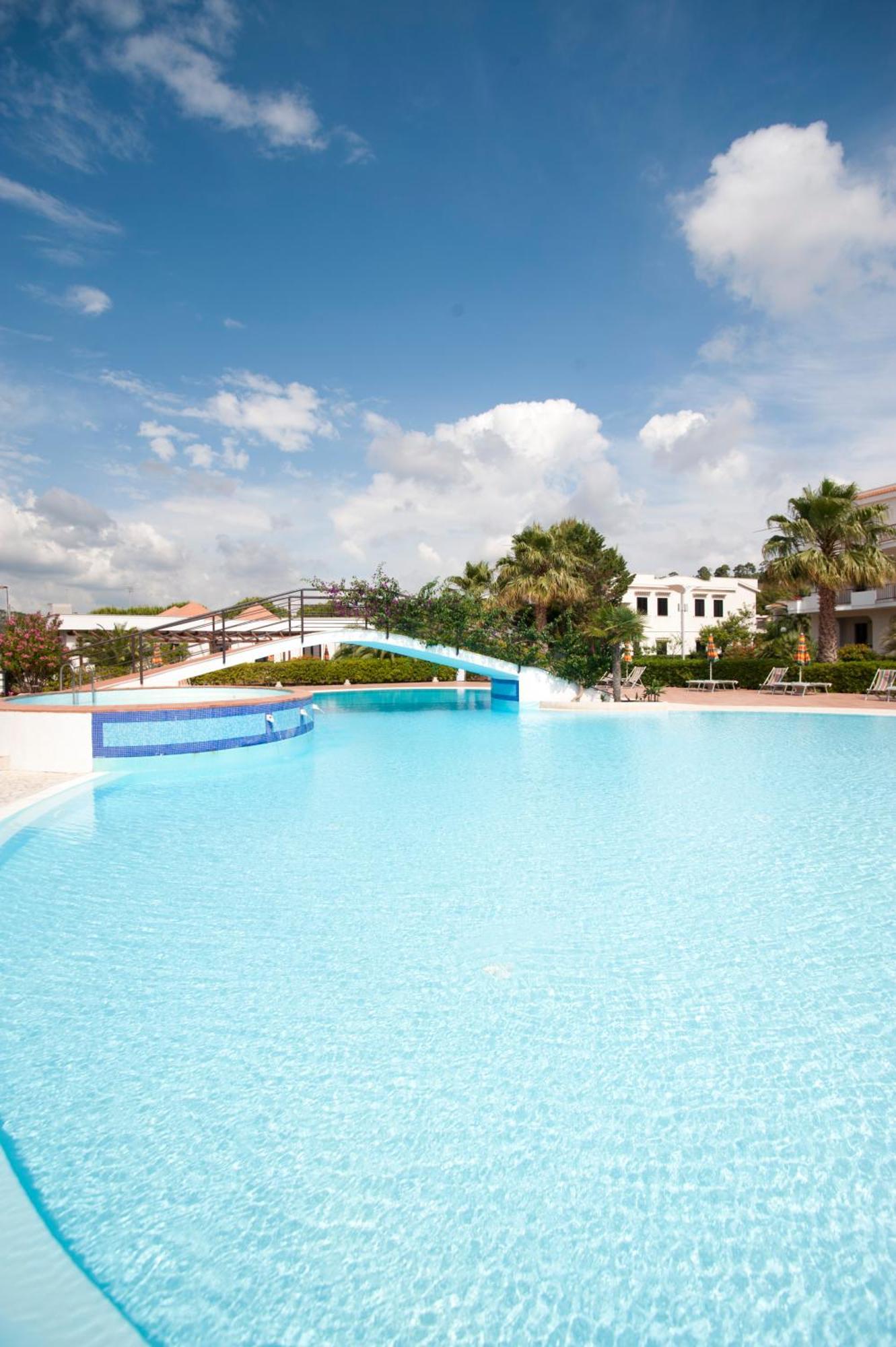 Oasiclub Hotel Vieste Exterior photo
